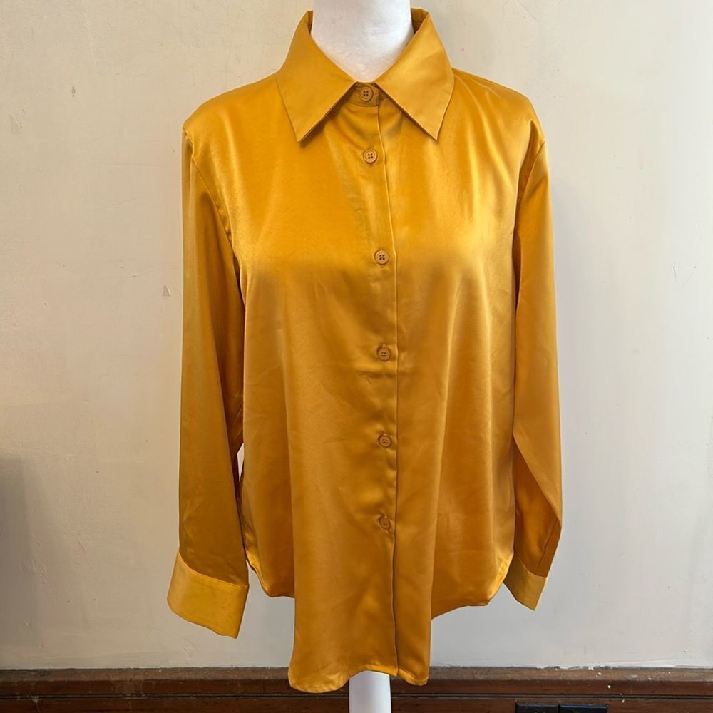 Mimosa gold long sleeve button front blouse Size S NWOT